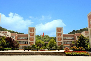 金肯职业技术学院