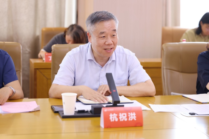 压实责任勇担当 守牢底线促就业——我校召开2025年办学系统就业工作推进会